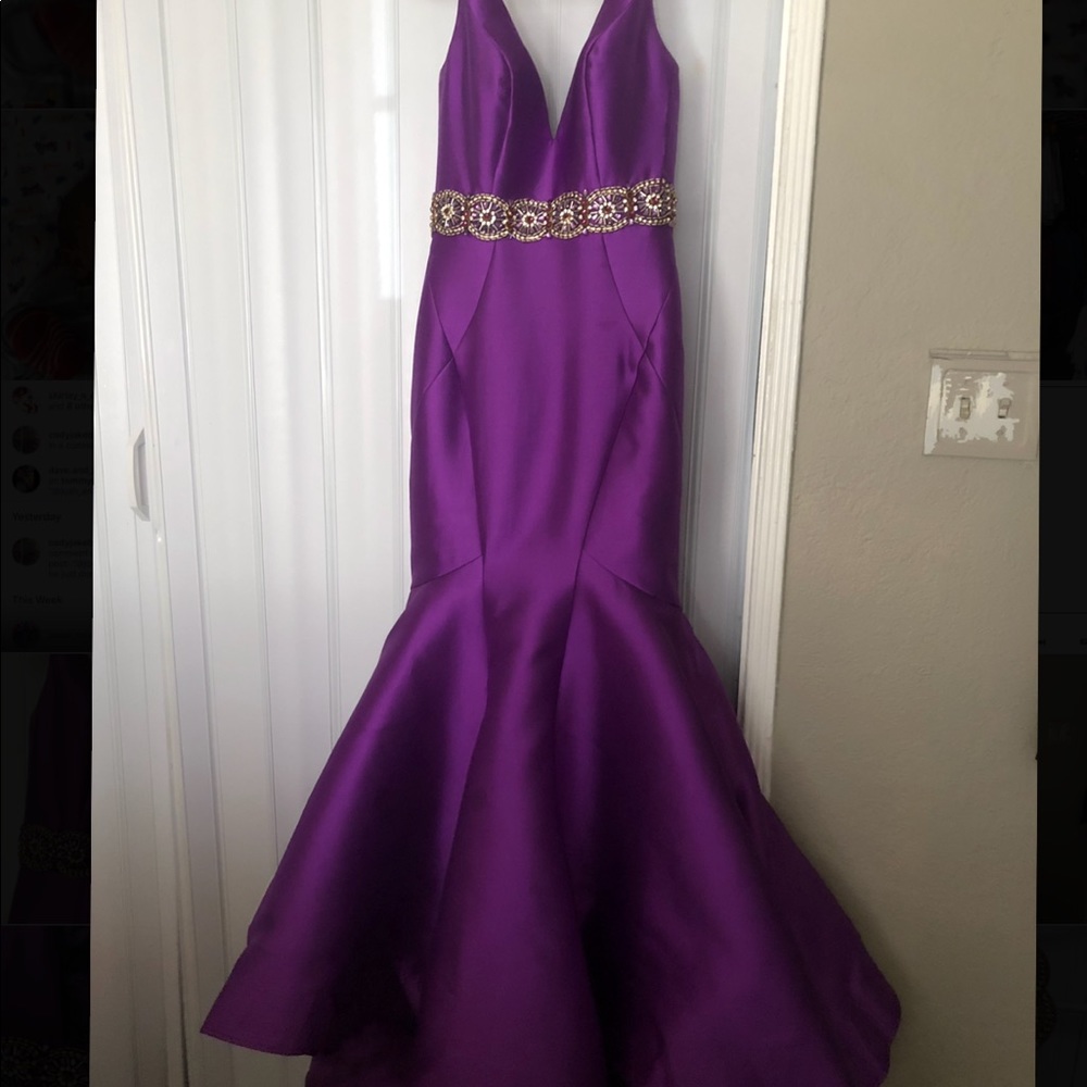 Beautiful Purple Mac Duggal  Trumpet Dress